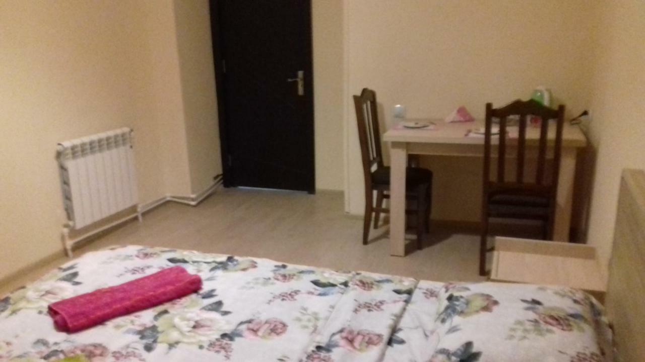 "Green Way" Guest House Тбілісі Екстер'єр фото